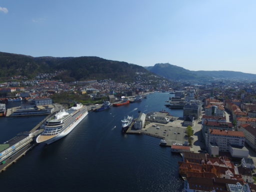 Bergen aus der Luft entdecken